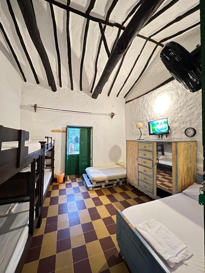 Green Door Сан-Хиль Экстерьер фото