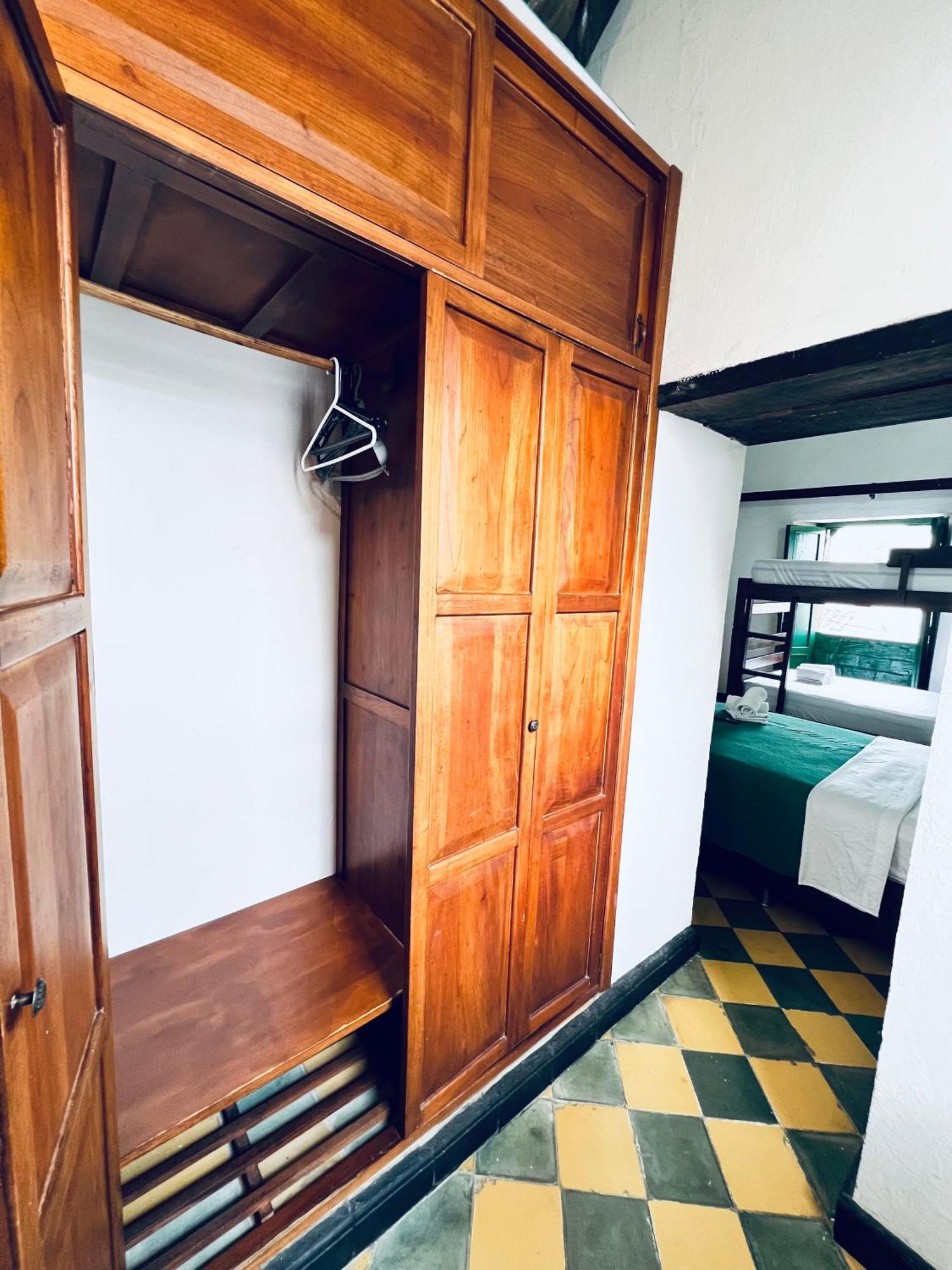 Green Door Сан-Хиль Экстерьер фото